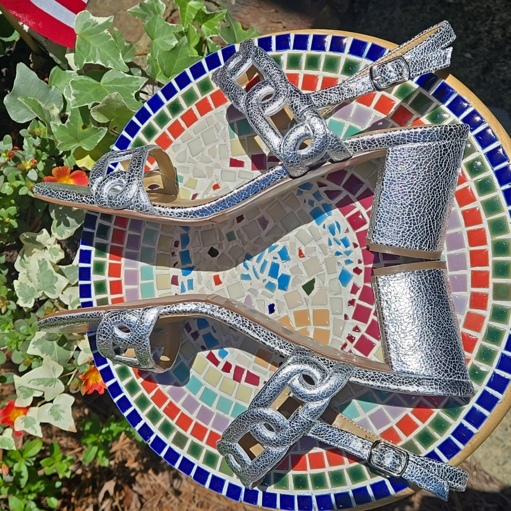 VANELi Slingback Chunky Heel Sandals - Picture 7 of 14